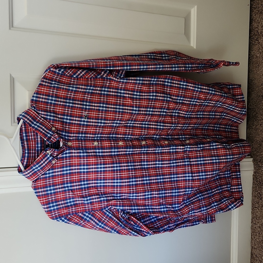 Vineyard Vines size boys xl (18) button down shirt